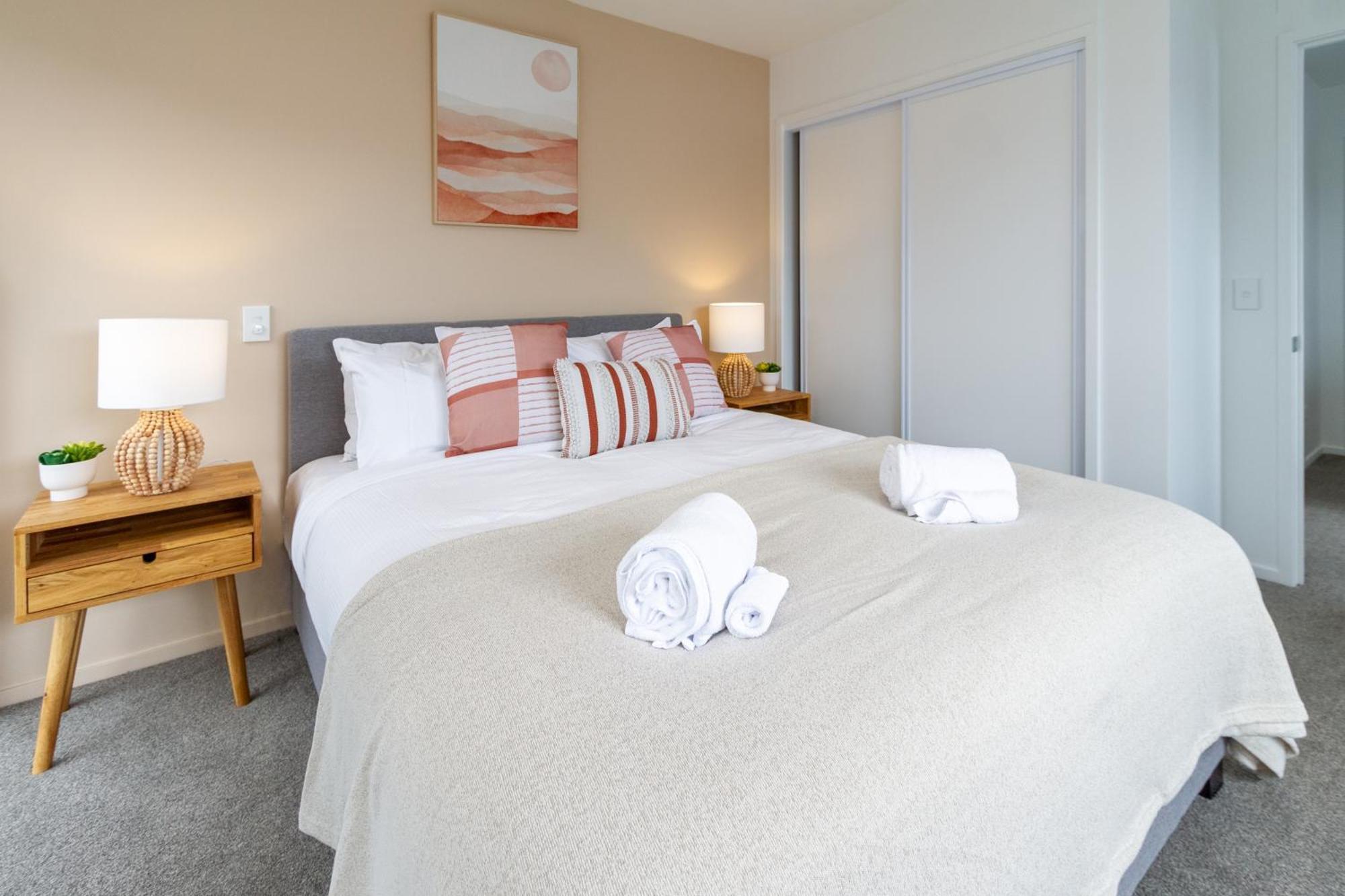 Apartment Modern Lifestyle: 2 Bedroom 1 Bath Christchurch