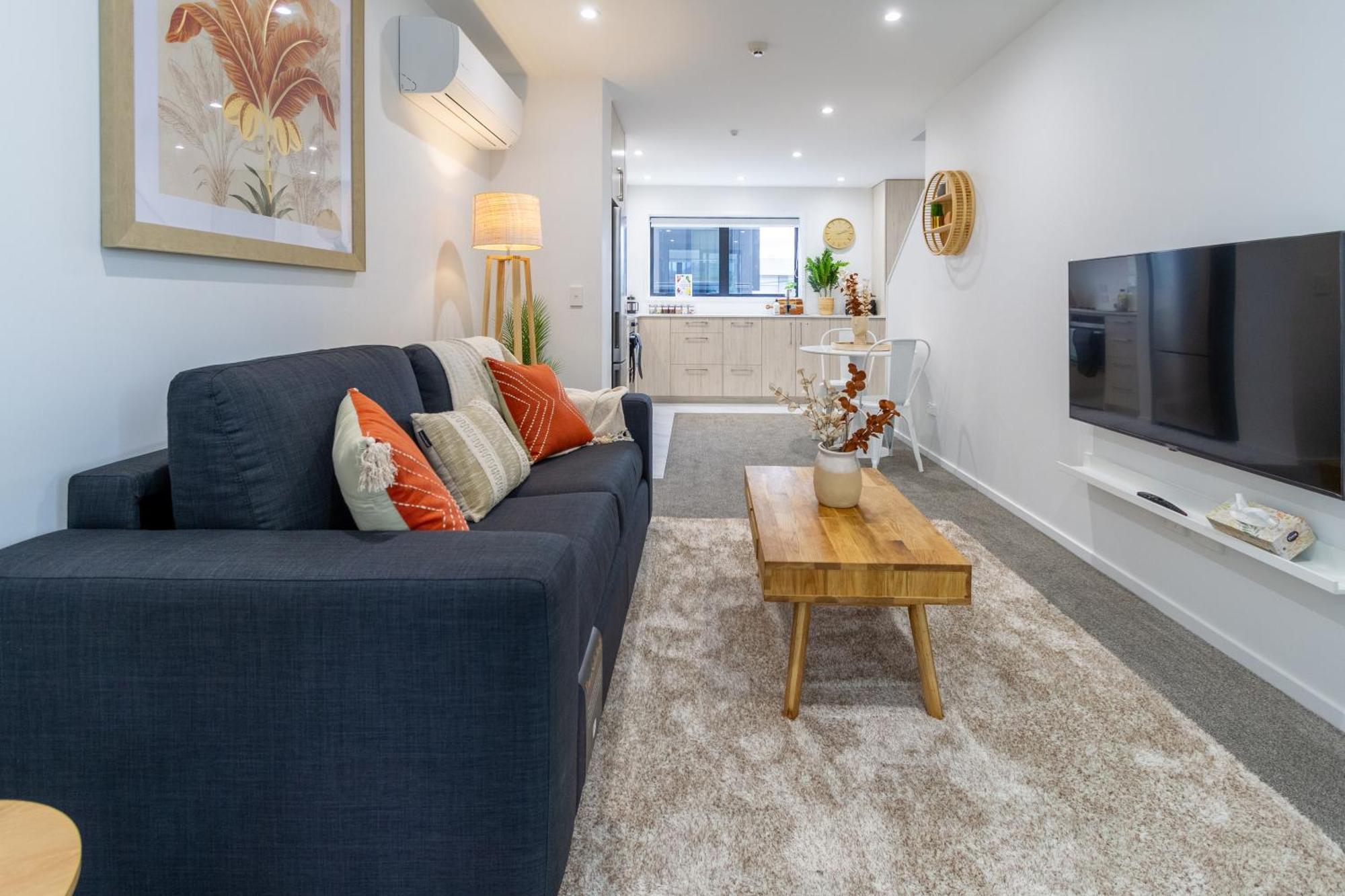 Modern Lifestyle: 2 Bedroom 1 Bath Apartment Christchurch