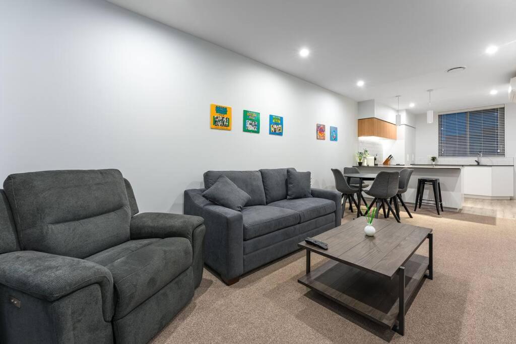 Living At Its Apartment Christchurch