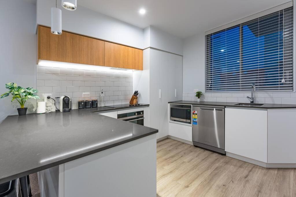 Living At Its Apartment