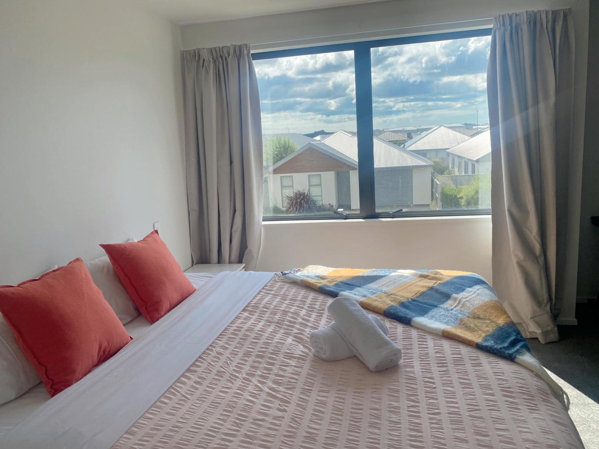 Modern Luxury Four Bedroom House Villa Christchurch