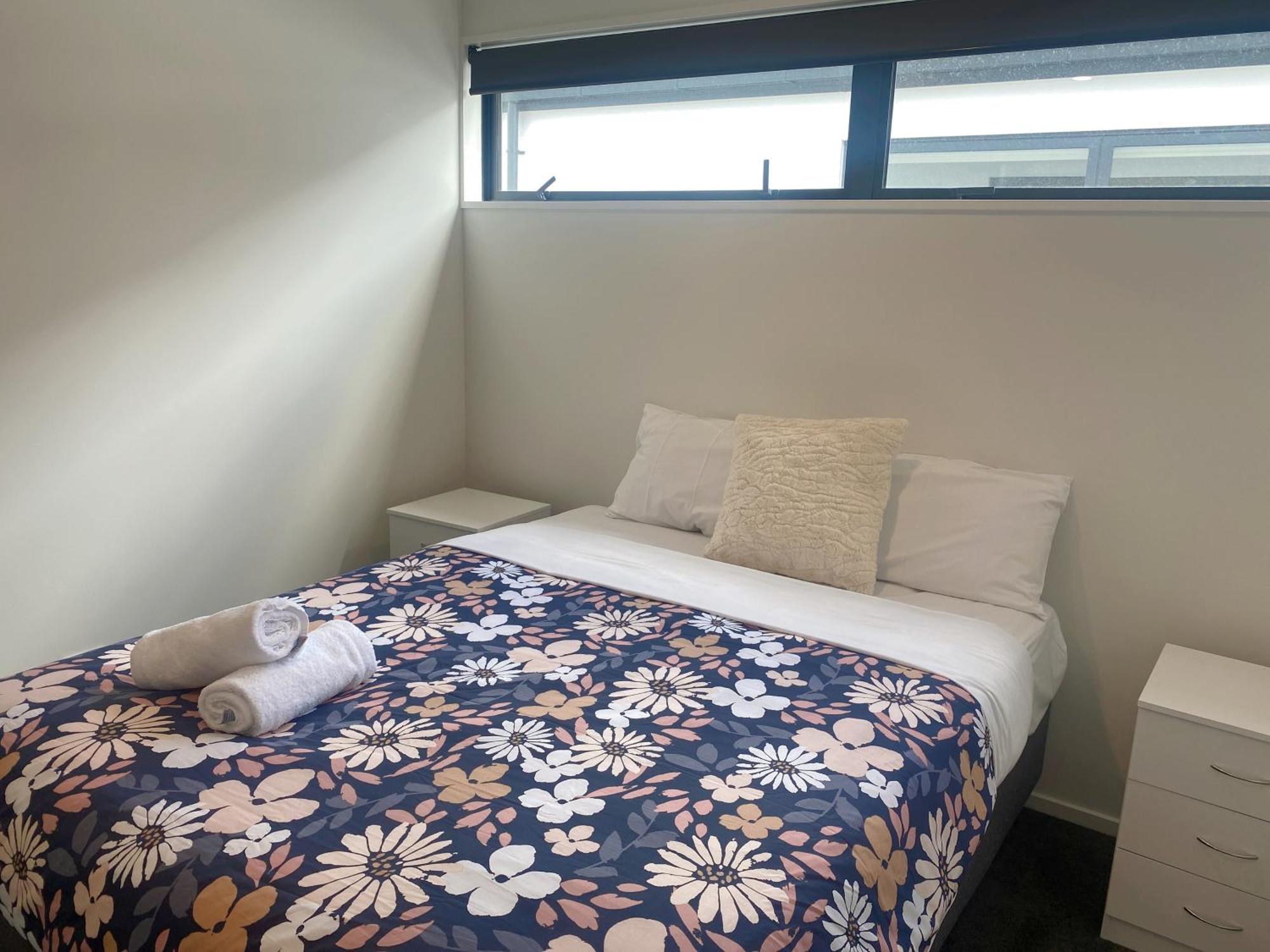 Villa Modern Luxury Four Bedroom House Christchurch