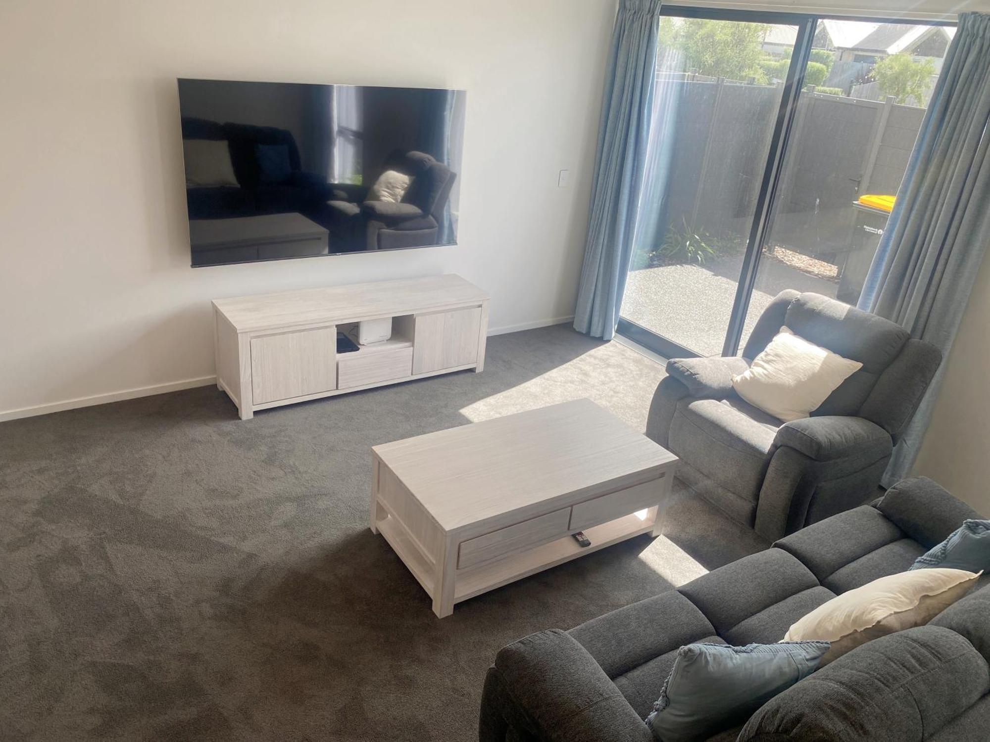 Modern Luxury Four Bedroom House Villa *