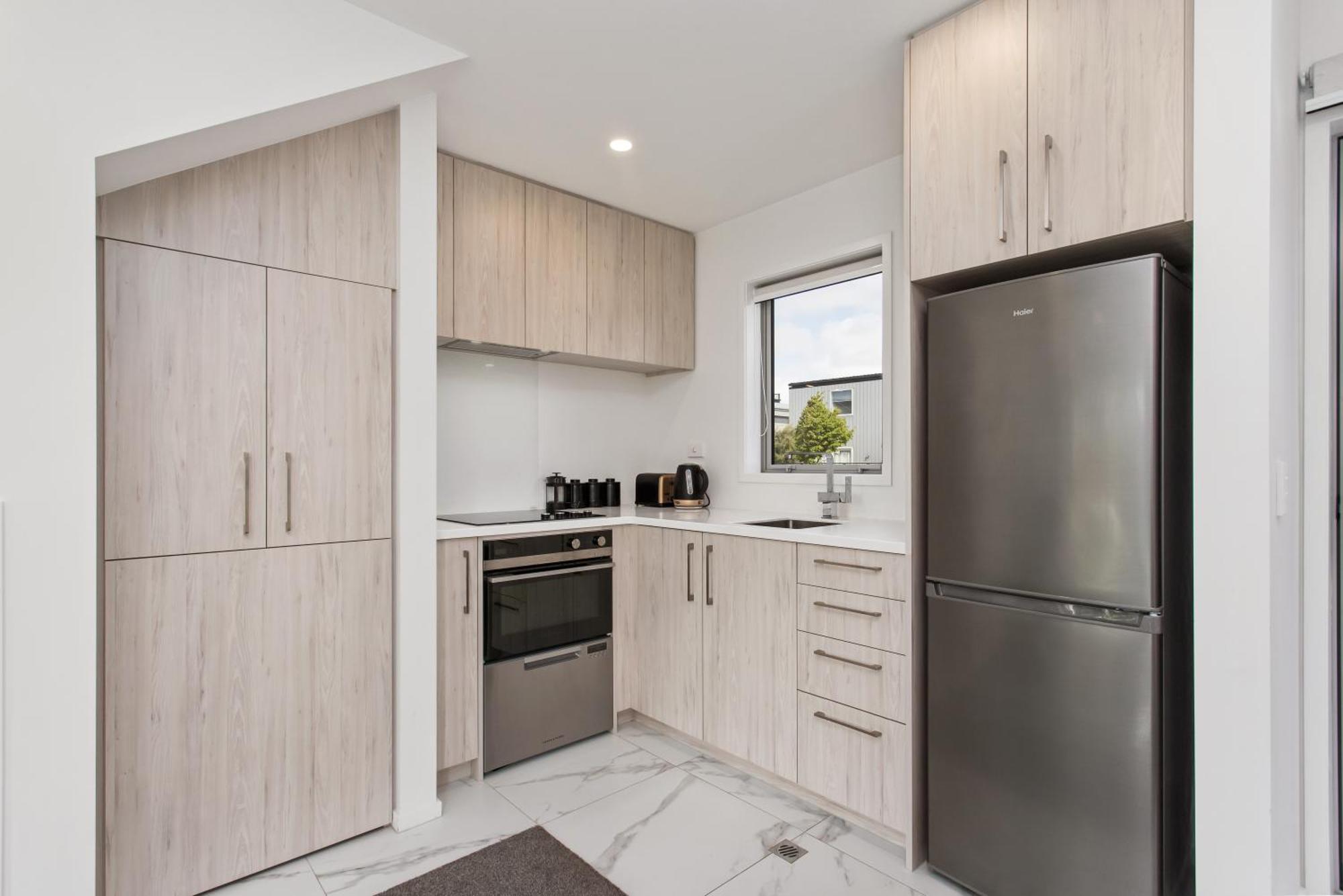 Modern Outdoor Living Bonus Handy Cbd Apartment *