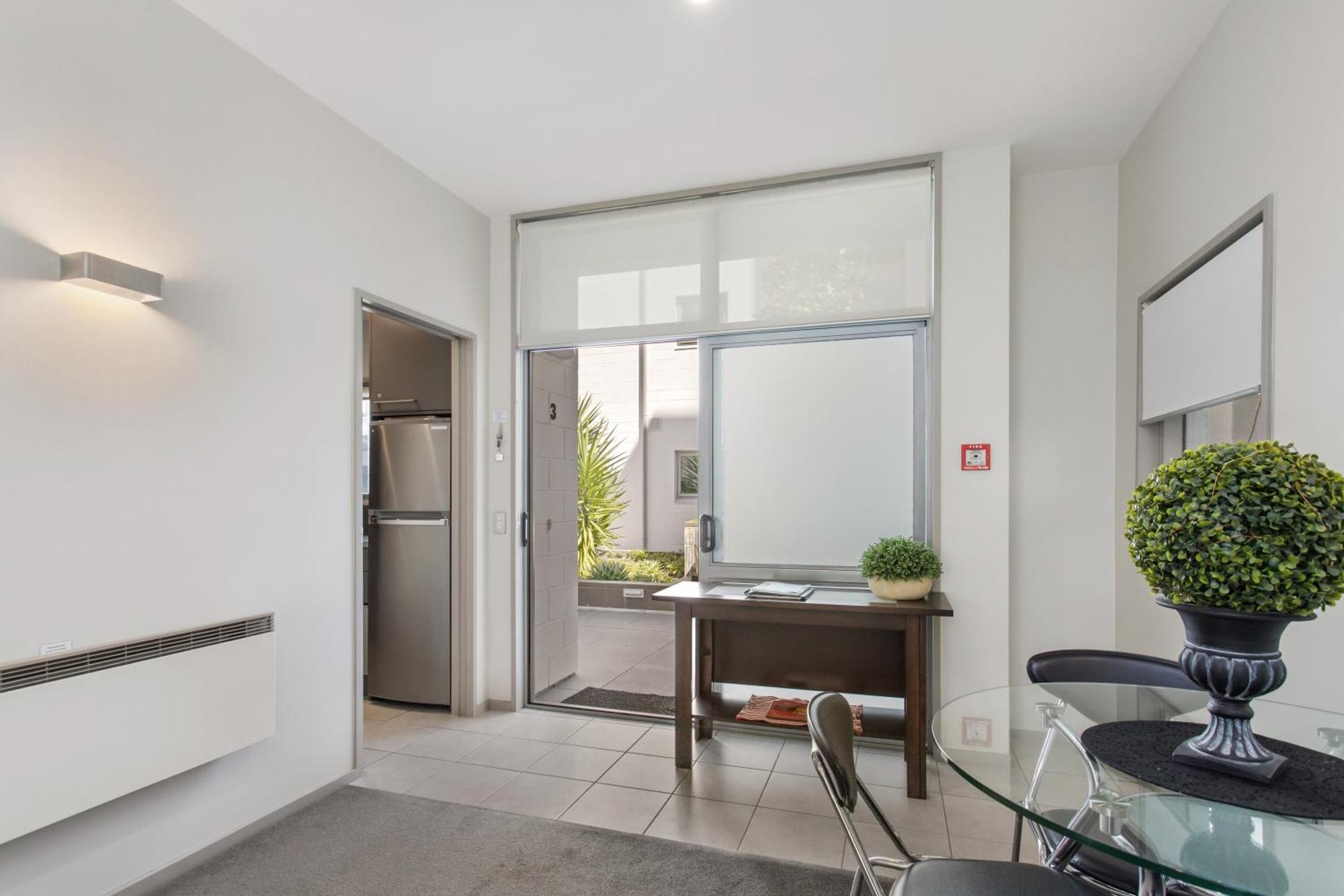 Executive Pad Free Basement Park Cbd 3 Mins Christchurch