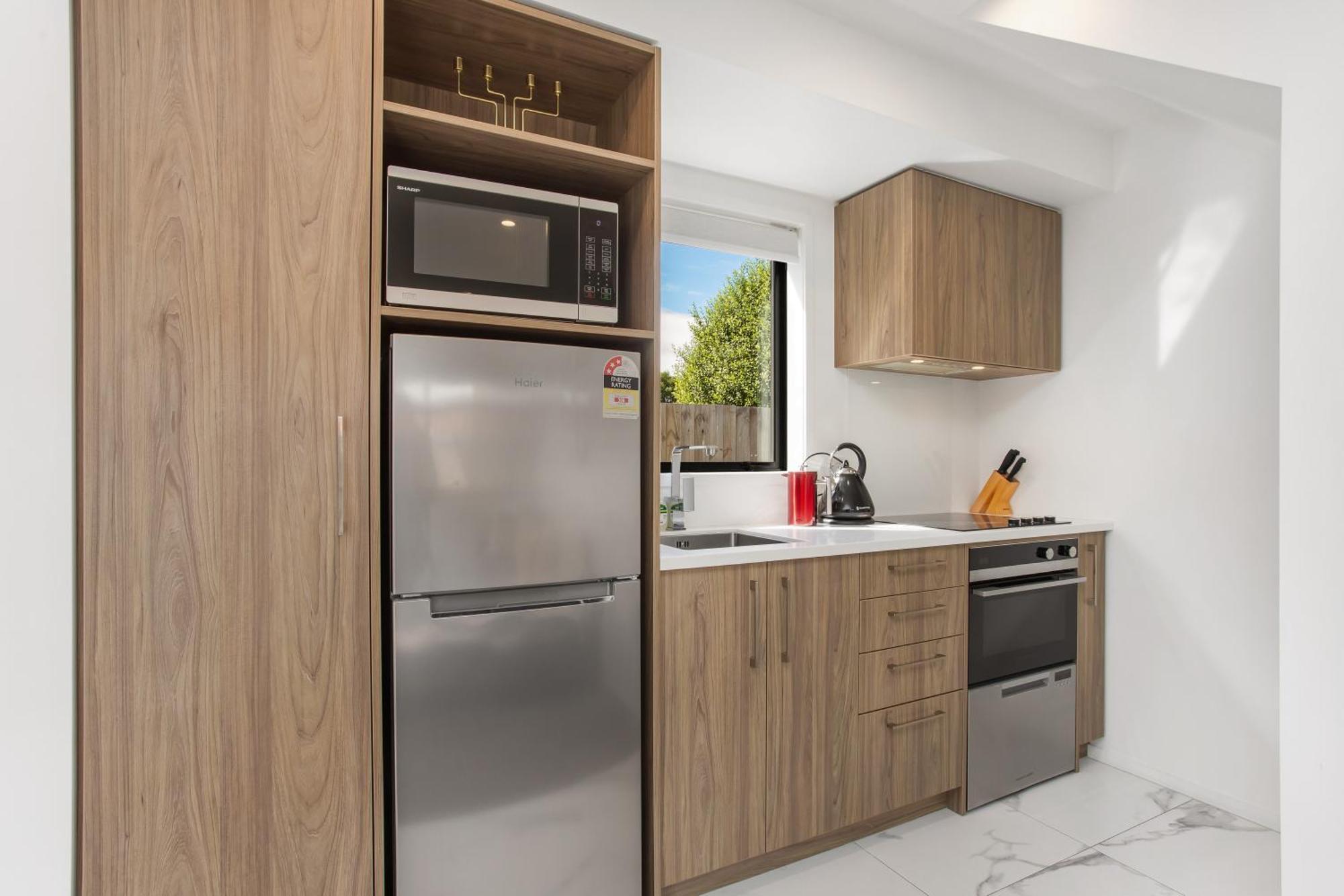 Chic Living 1 Bdrm Sunny Warm Close Cbd Christchurch