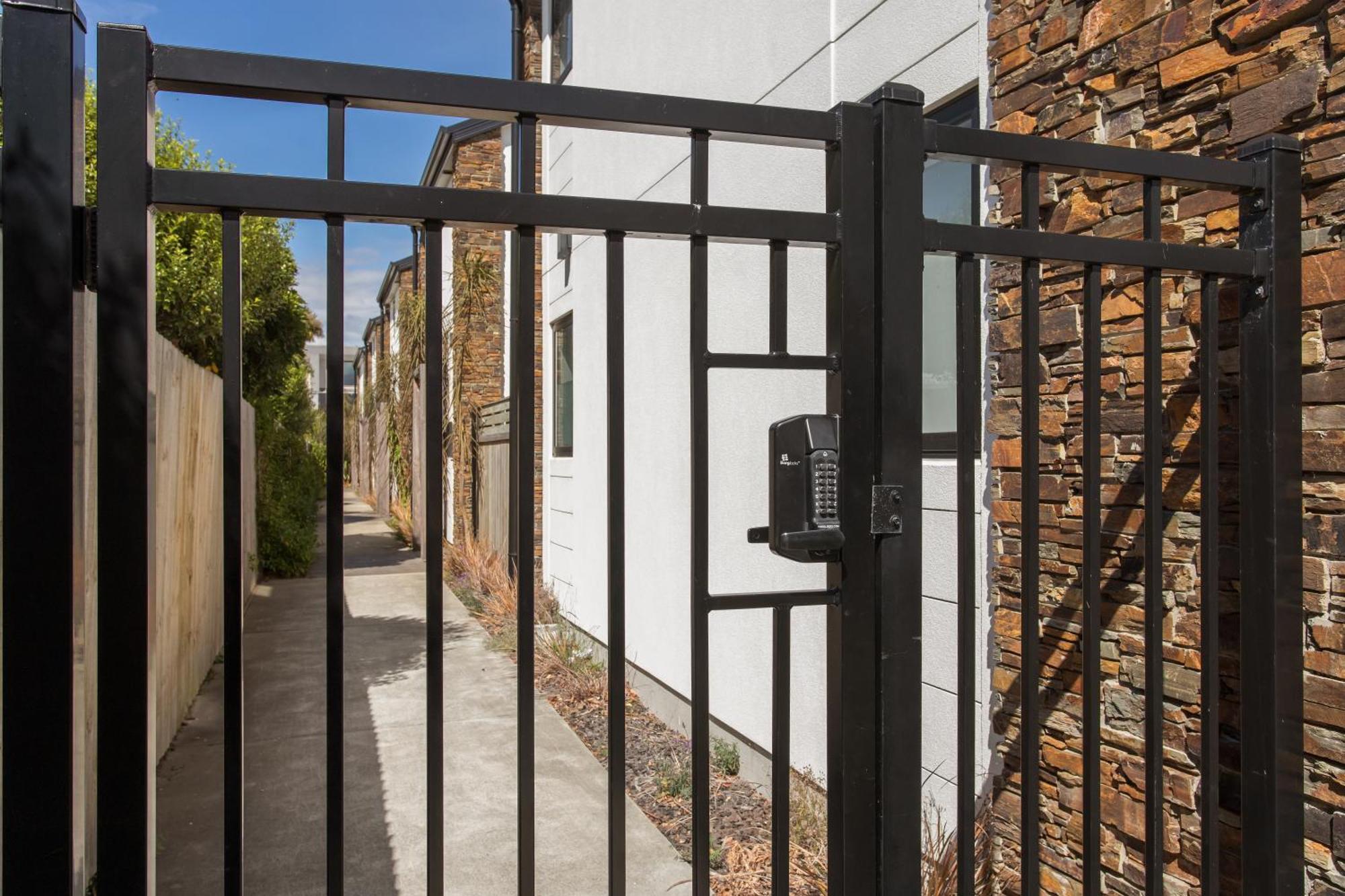 Chic Living 1 Bdrm Sunny Warm Close Cbd * Christchurch