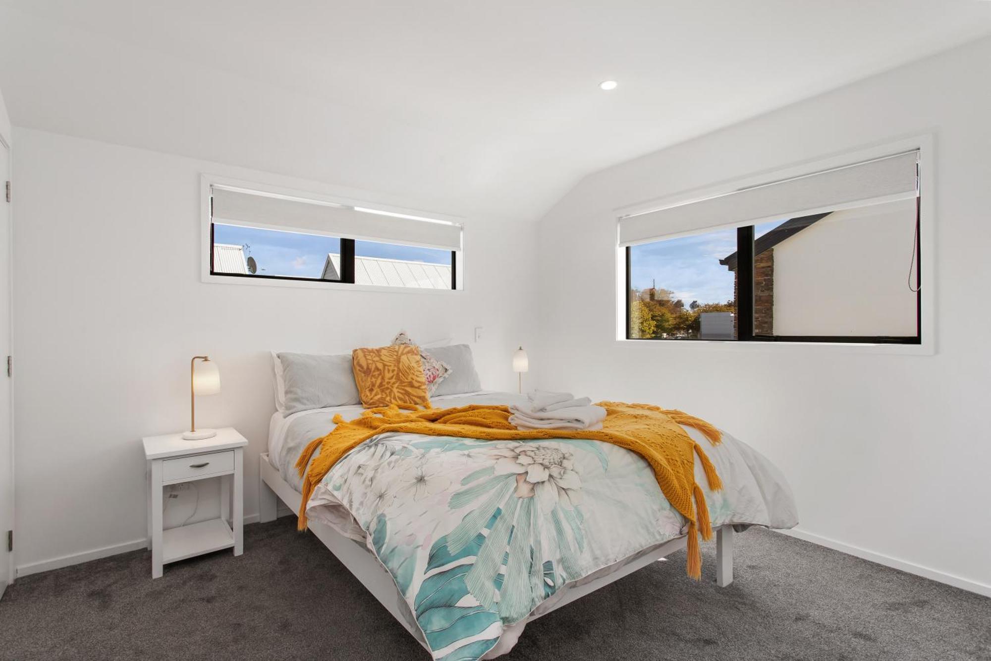 Chic Living 1 Bdrm Sunny Warm Close Cbd Apartment *