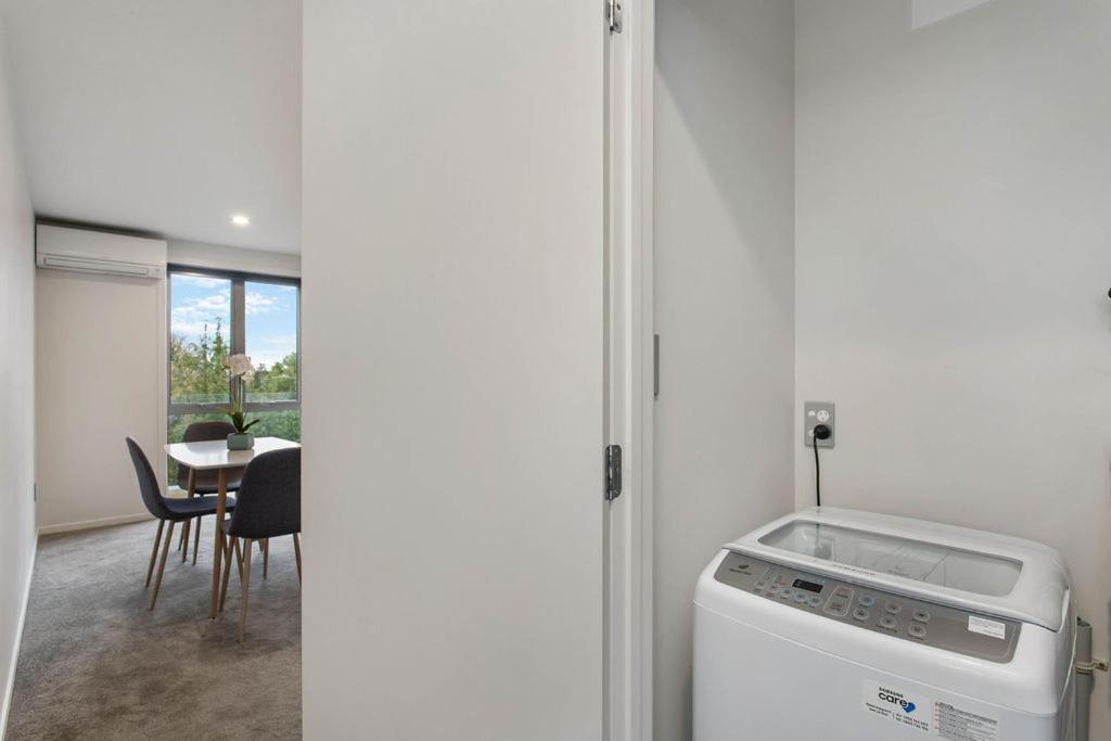 Walking Distance Cbd 2 Bdrms Secure Park Christchurch