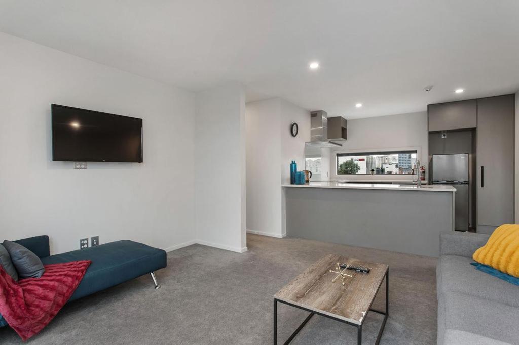 Walking Distance Cbd 2 Bdrms Secure Park