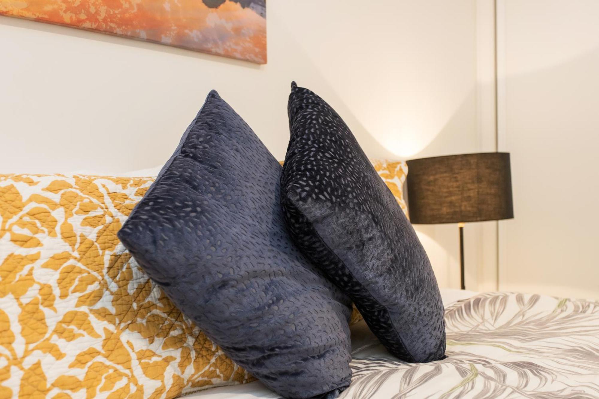 Parkside Retreat Near Hospital Inside 4 Avenues Apartment Christchurch