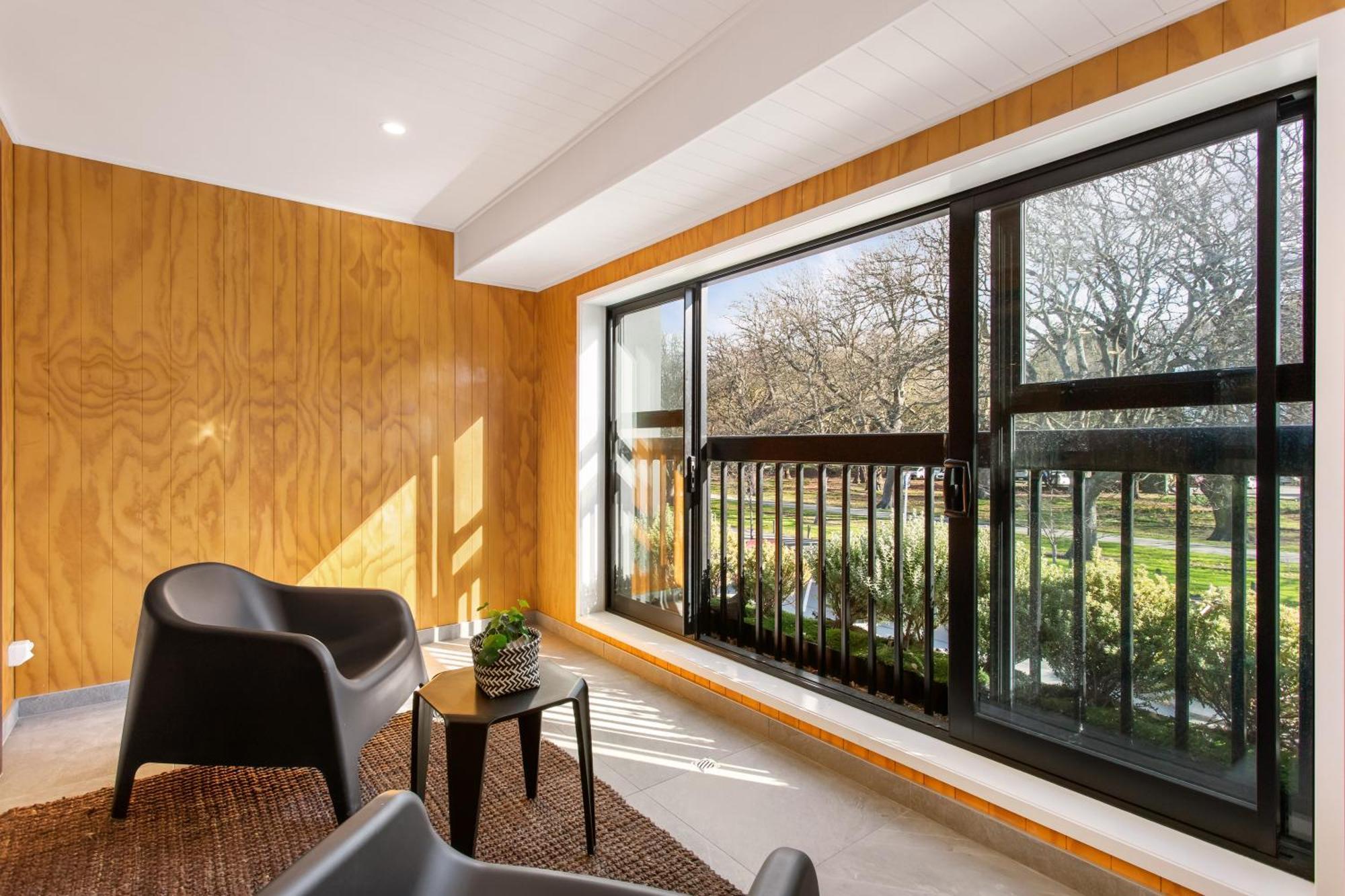 Parkside Retreat Near Hospital Inside 4 Avenues Apartment *