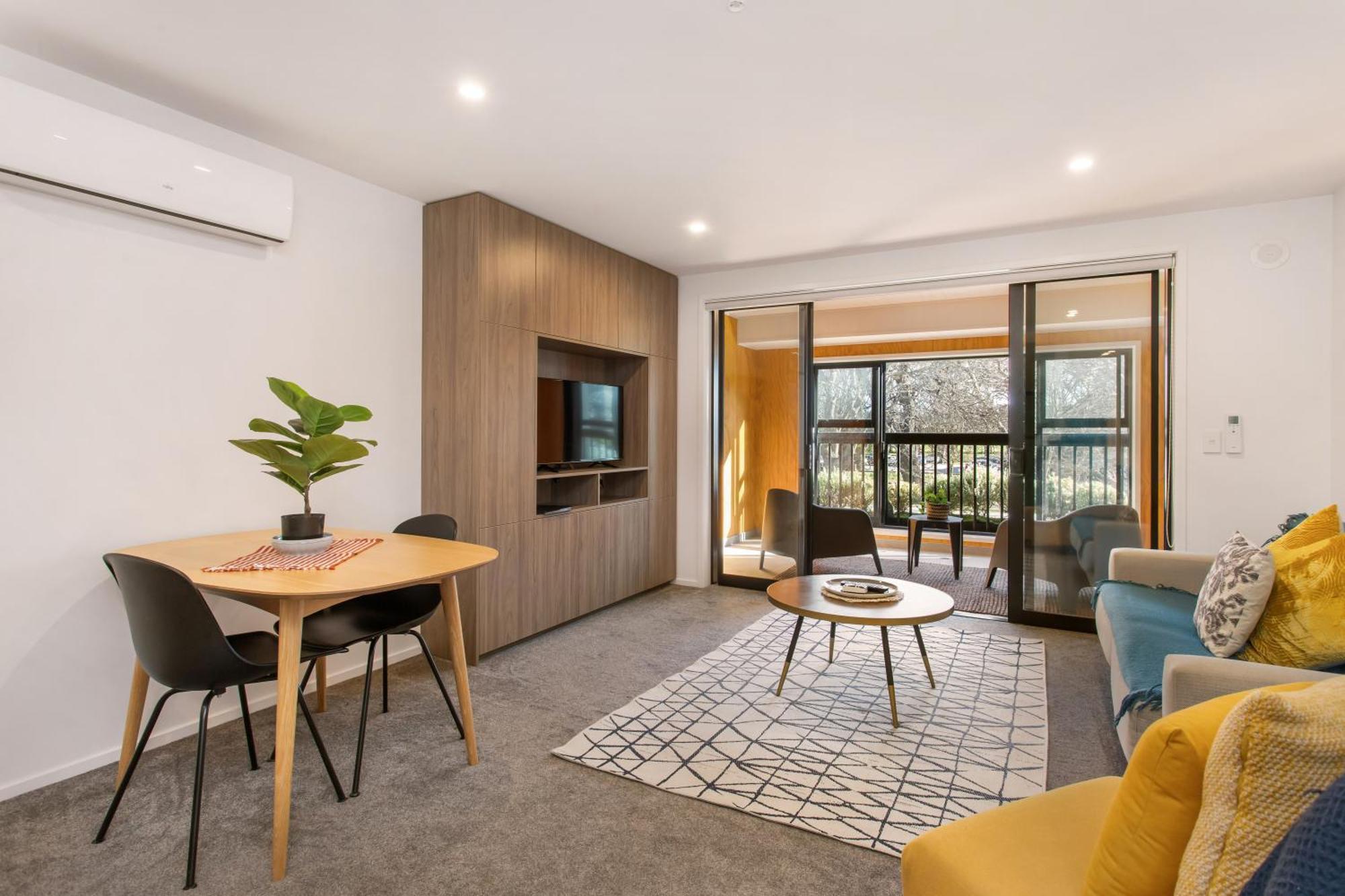 Parkside Retreat Near Hospital Inside 4 Avenues Apartment Christchurch