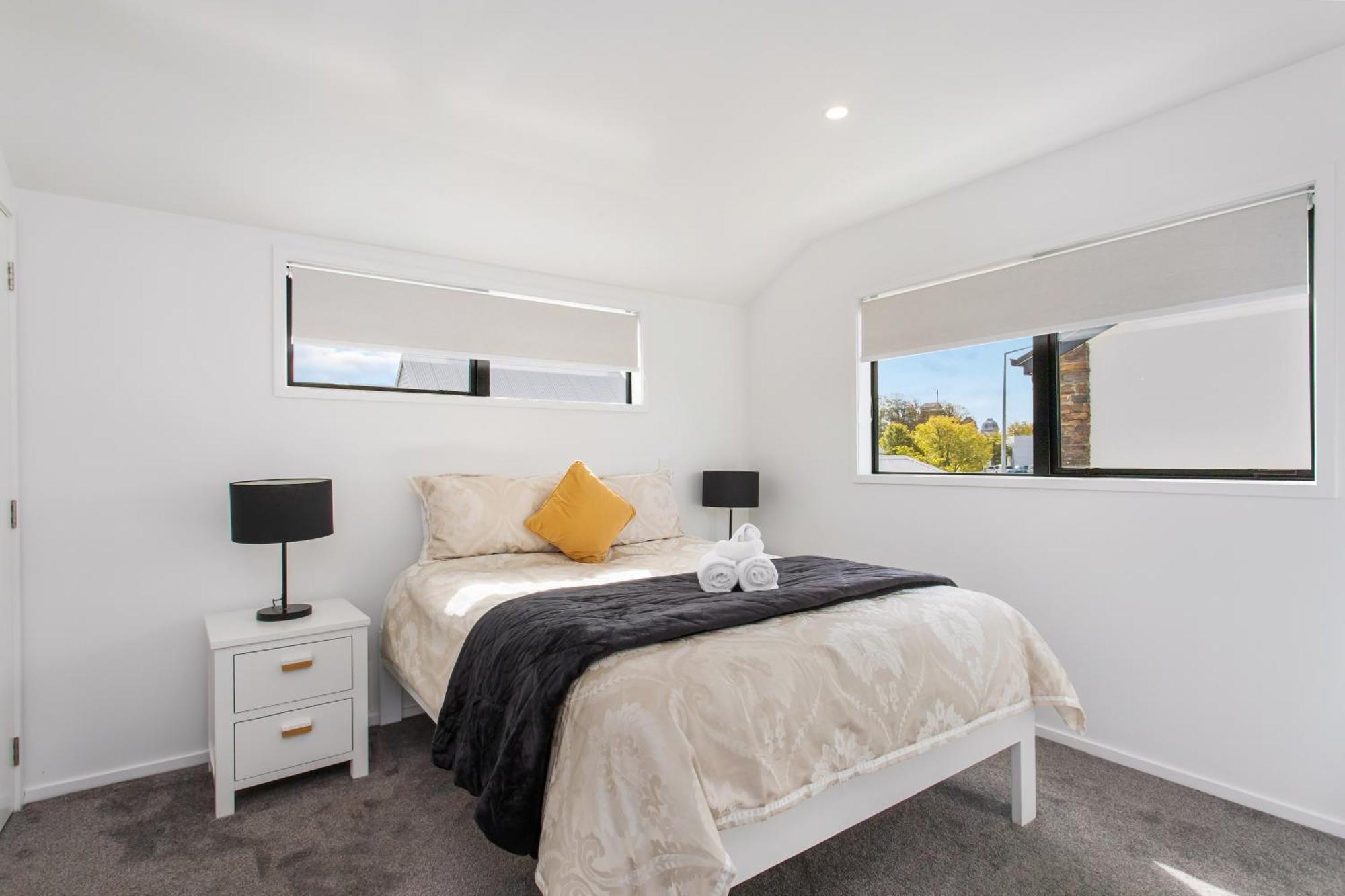 Charming Sunny Warm 10 Mins Cbd Book Now Apartment