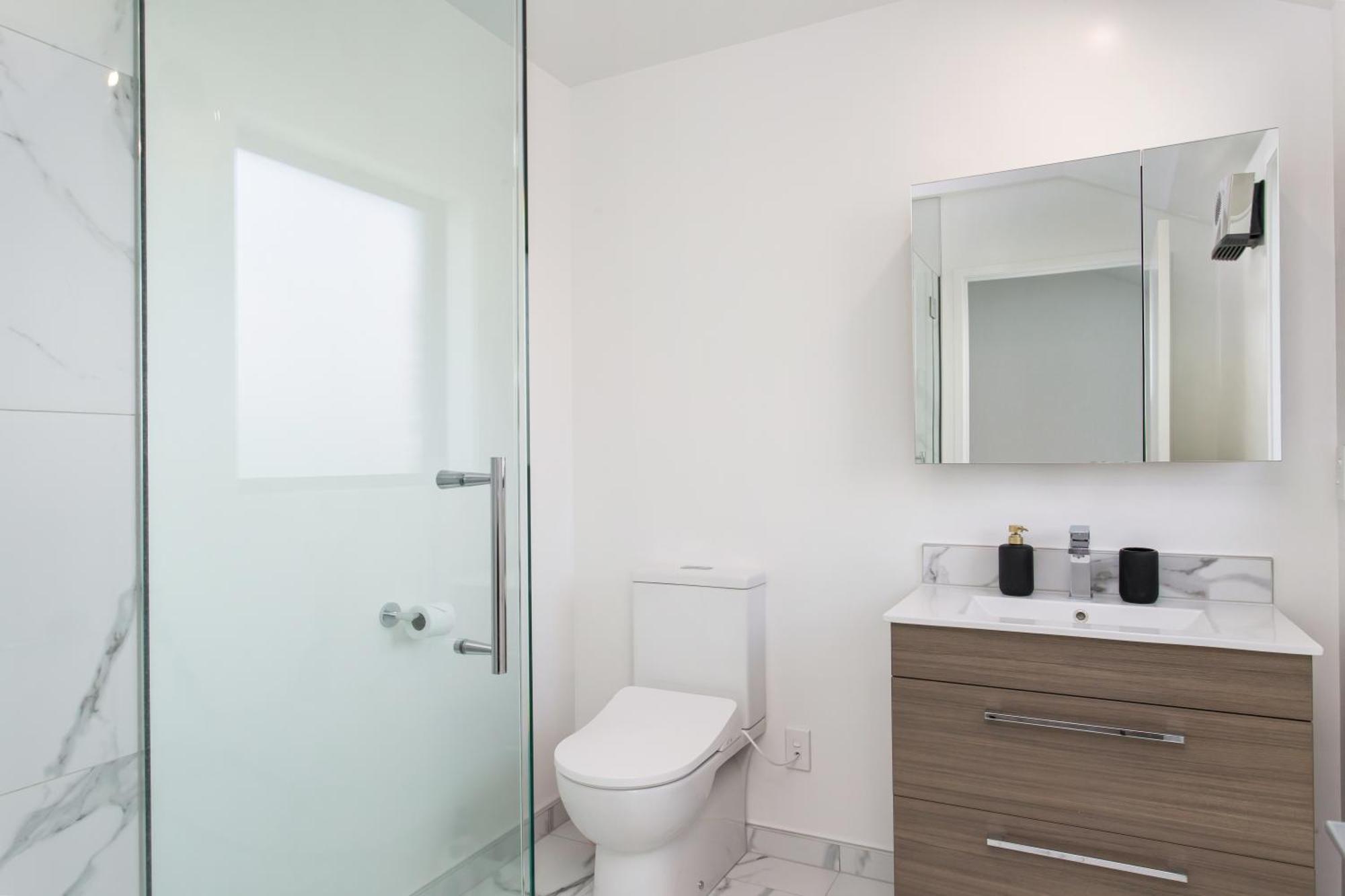 Apartment Charming Sunny Warm 10 Mins Cbd Book Now Christchurch
