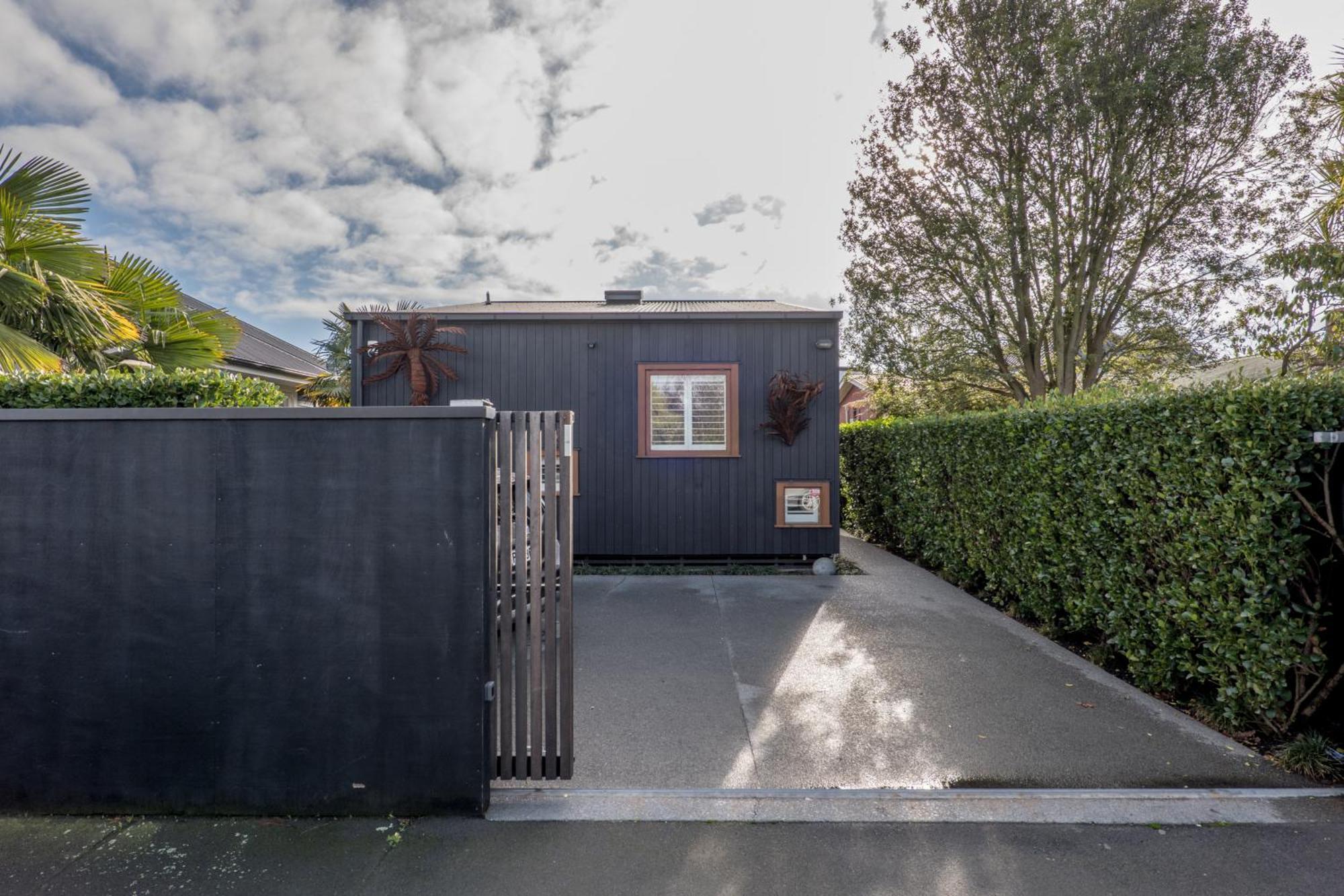 Holiday home The Black Hut *
