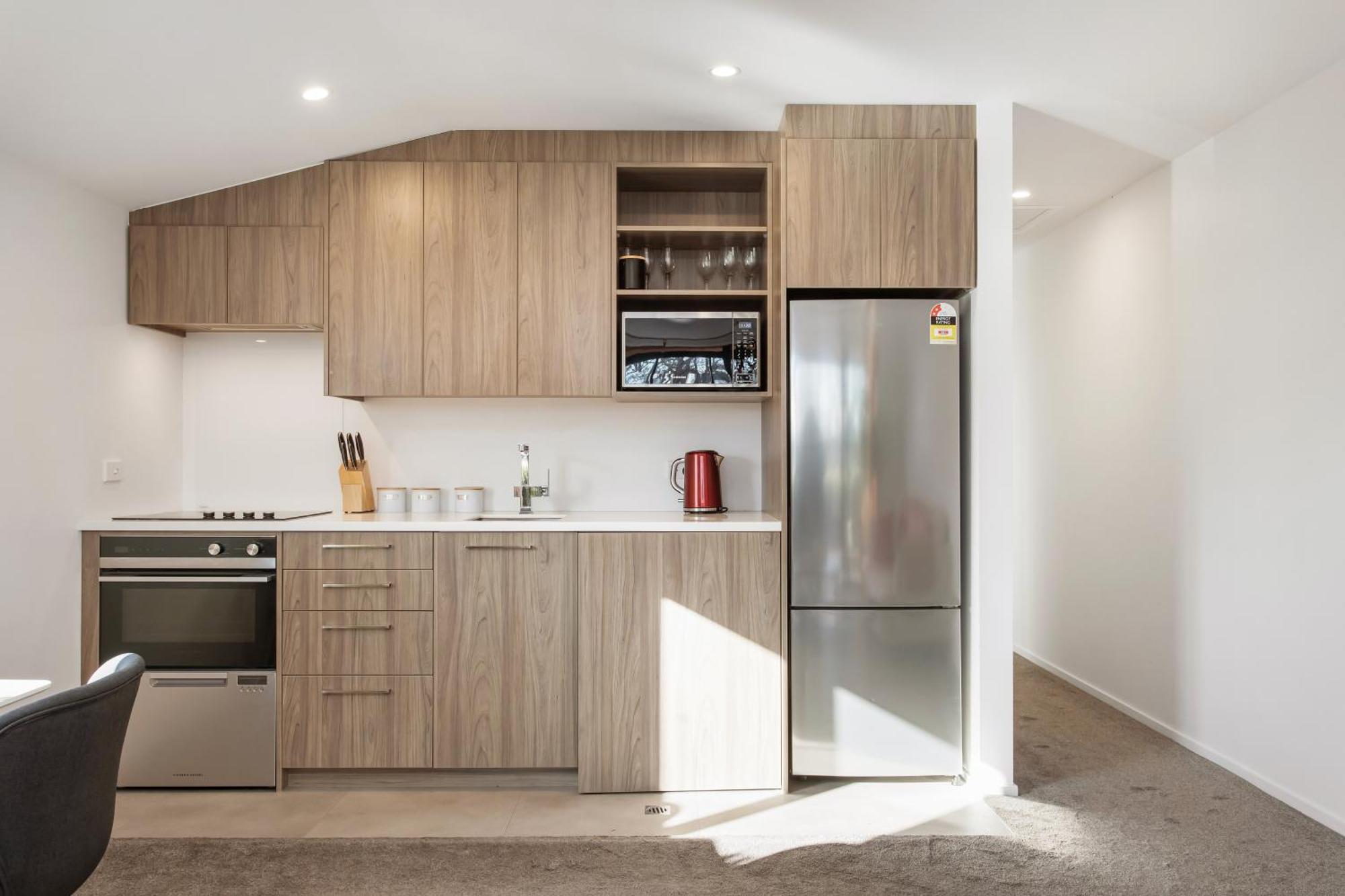 Penthouse Scenic Views-spacious 2br Apartment