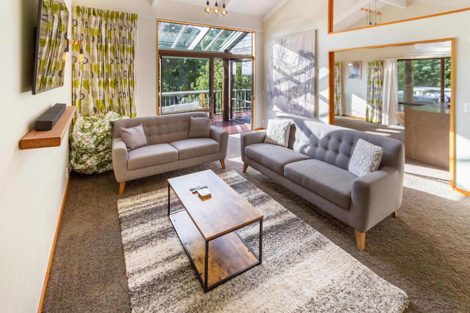Sherwood 4-bedroom With Spectacular Views *