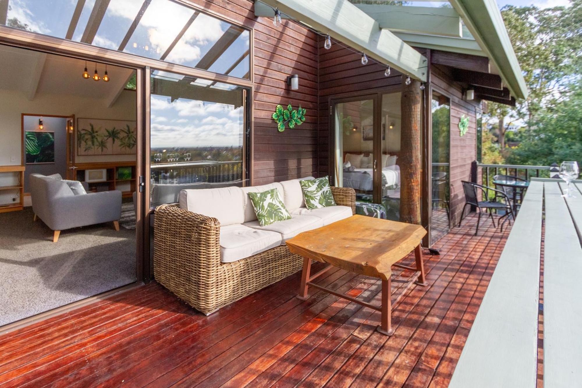 Sherwood 4-bedroom With Spectacular Views Holiday home