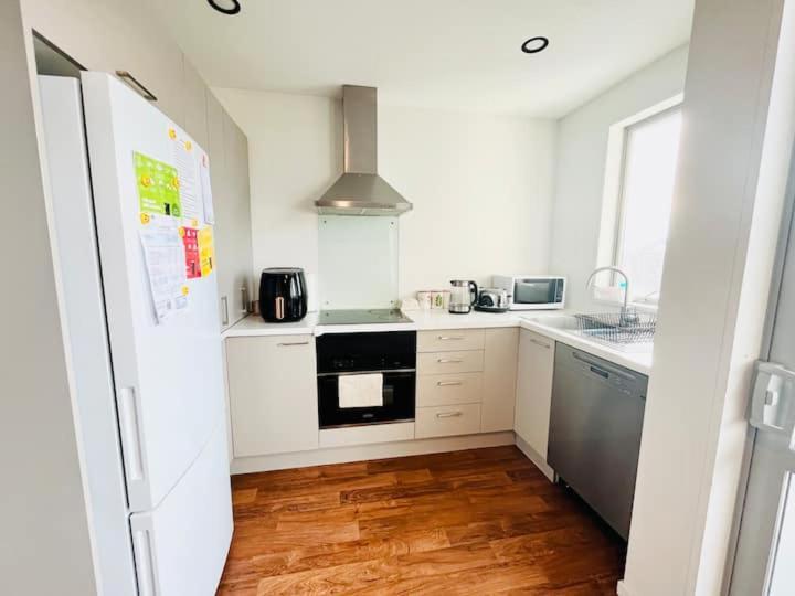 Fringe Private - Your Urban Escape! Homestay Christchurch