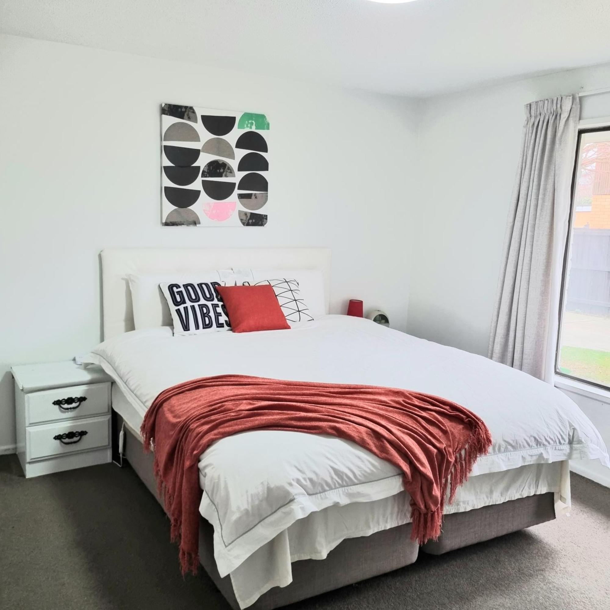 Dream Away From Near Airport Christchurch