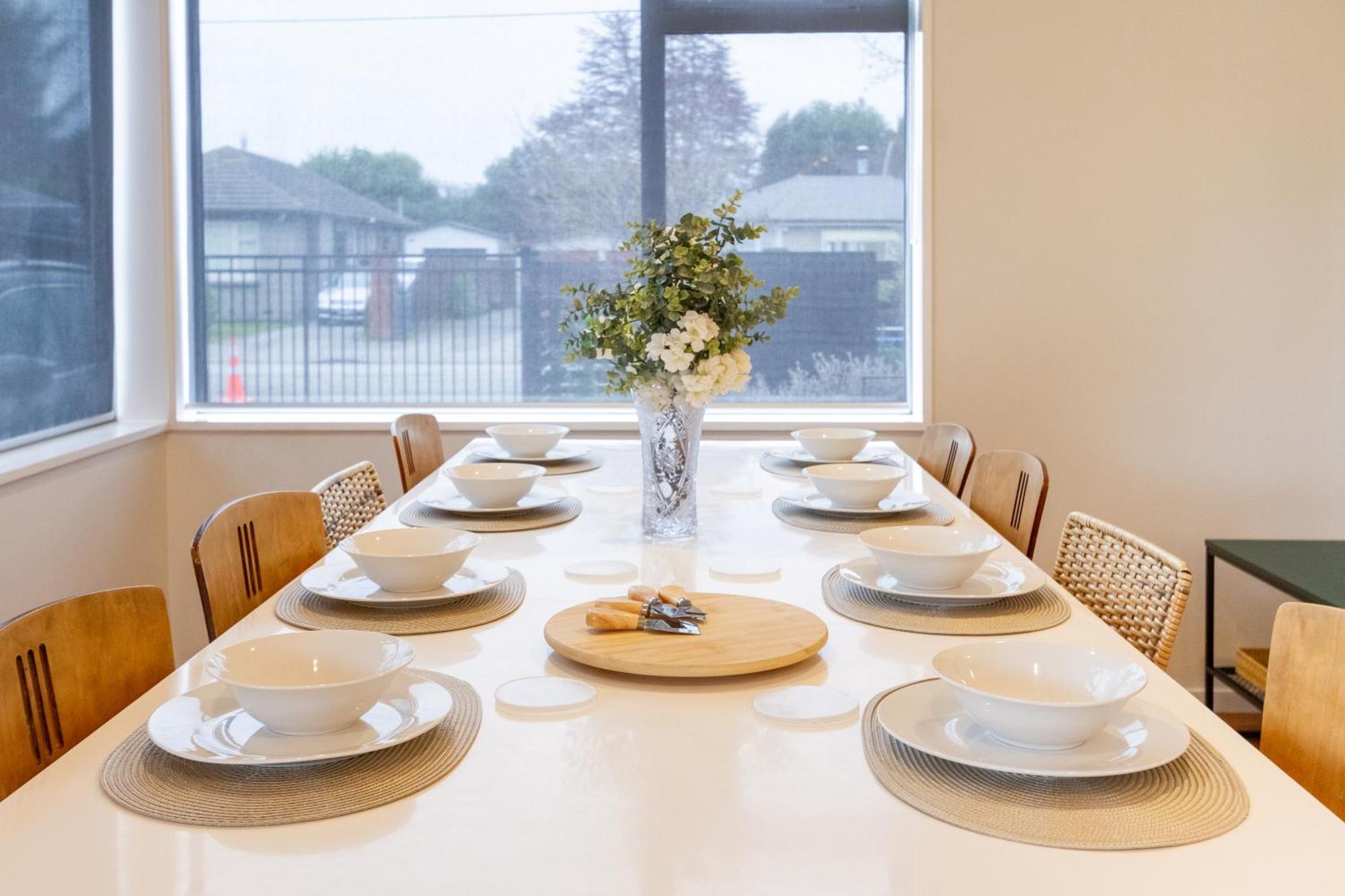 Private Family Retreat, Sleeps 8 * Christchurch