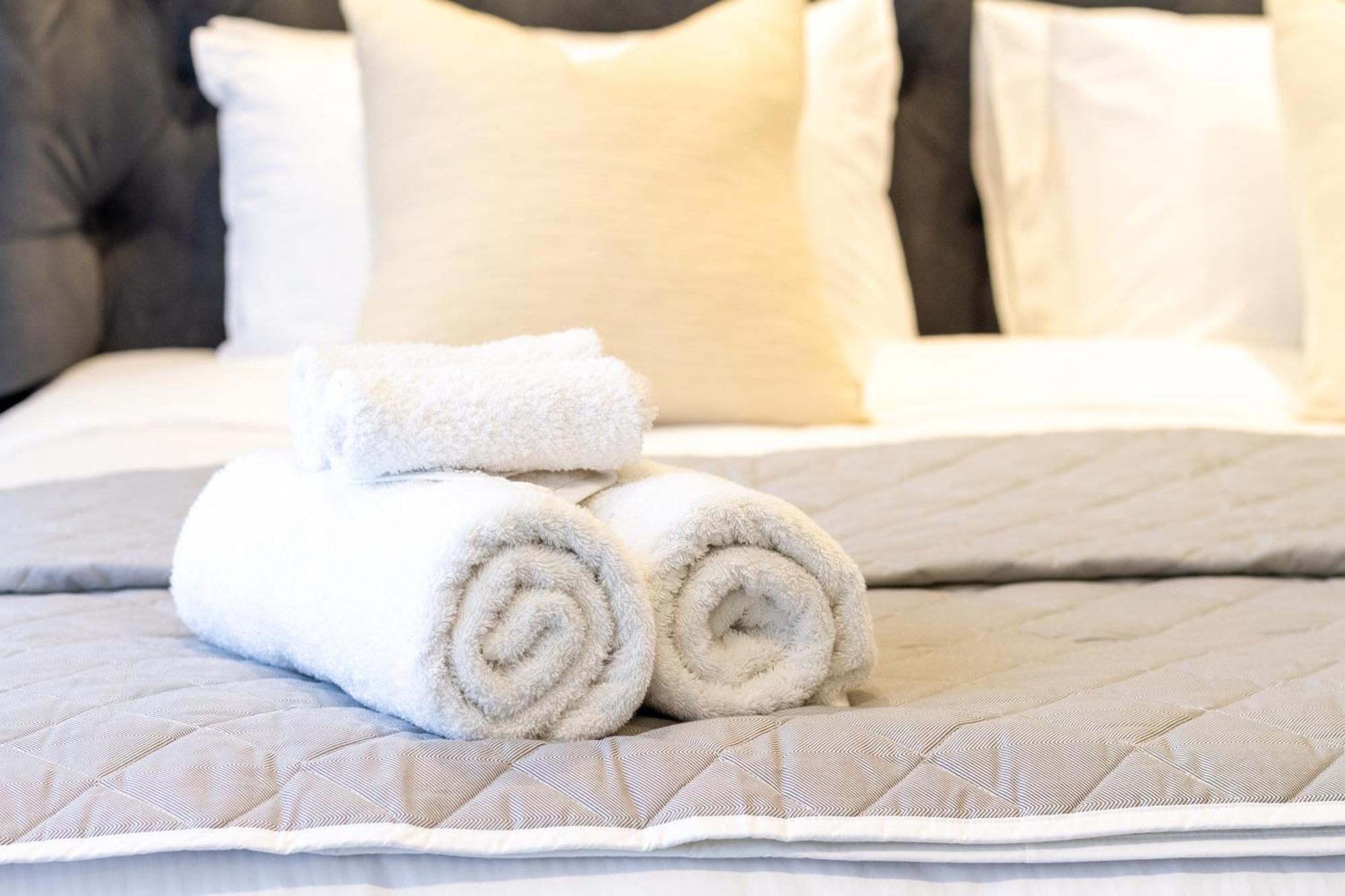 Private Family Retreat, Sleeps 8 Christchurch
