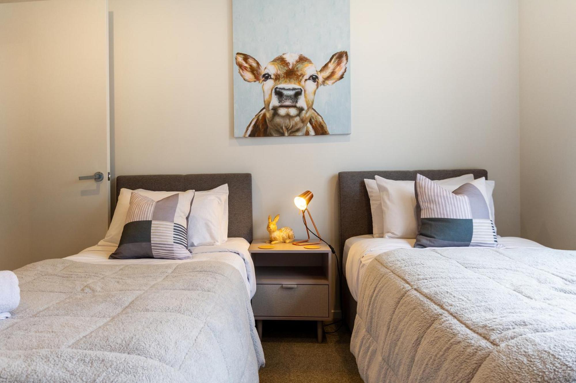 Private Family Retreat, Sleeps 8 Christchurch