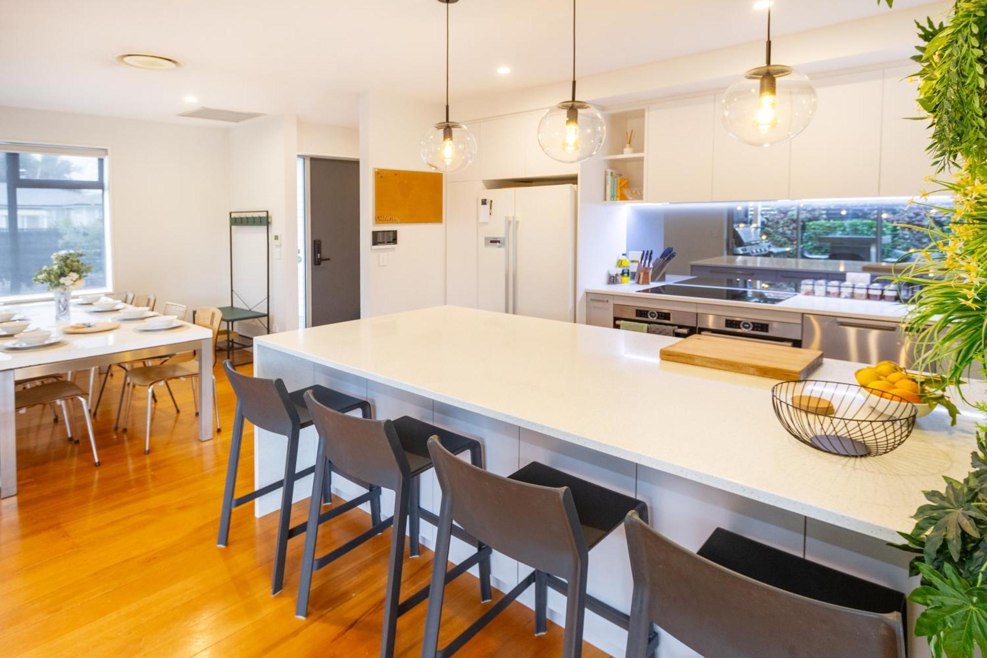 Private Family Retreat, Sleeps 8 Apartment Christchurch