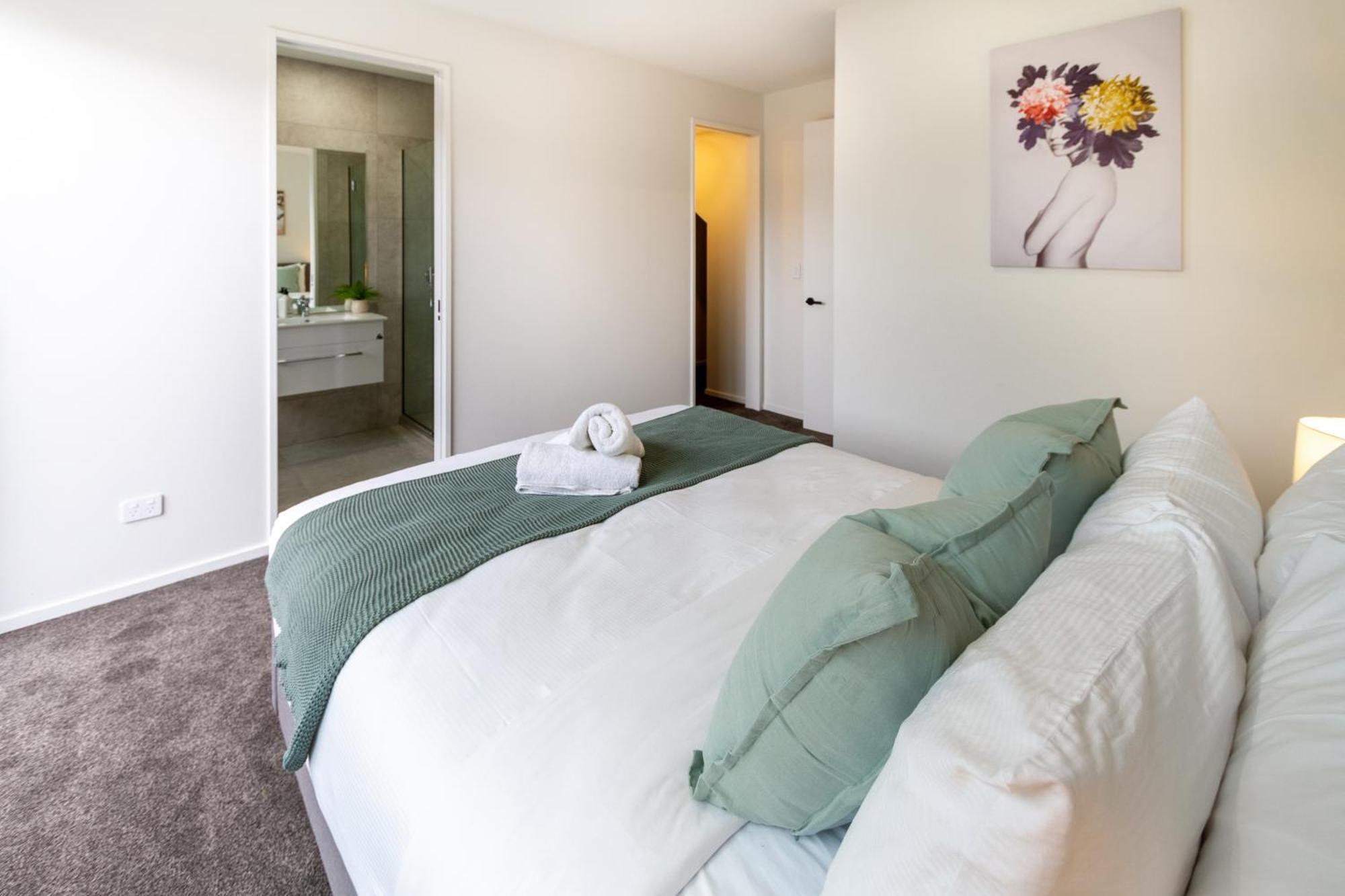 Unique Stadium View In St Asaph 2 Bed 2 Bath Apartment Christchurch