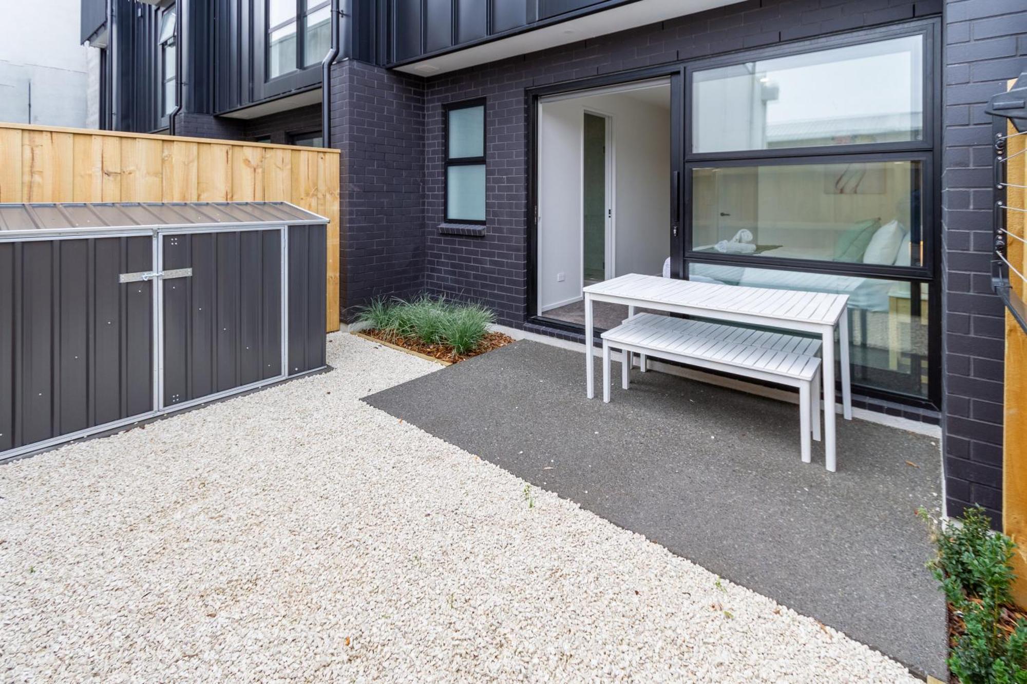 Unique Stadium View In St Asaph 2 Bed 2 Bath Apartment *