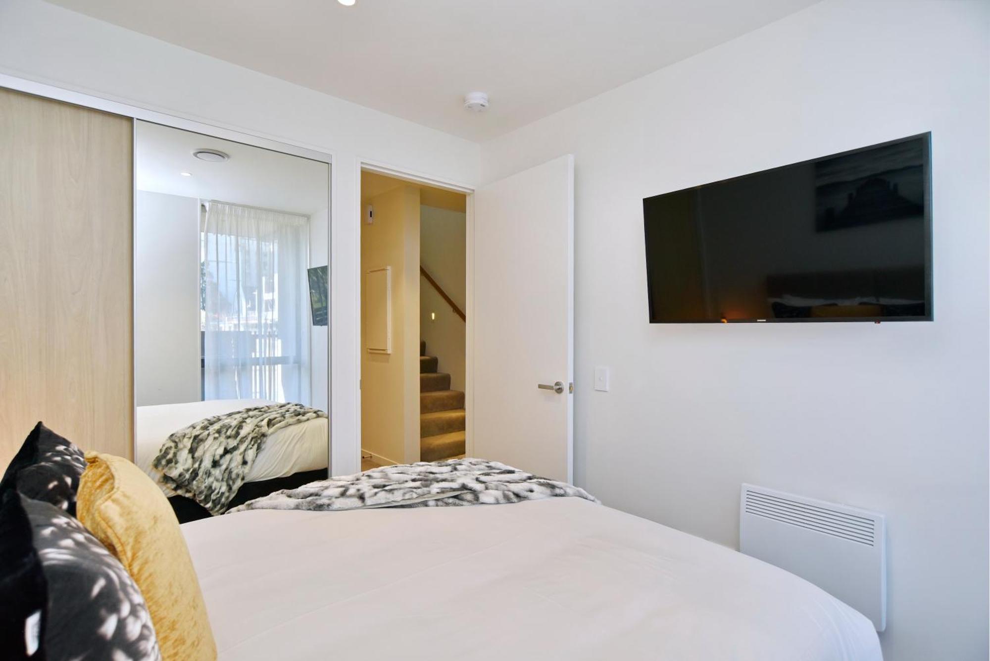 Worcester Terrace Nine - Homes Holiday home *