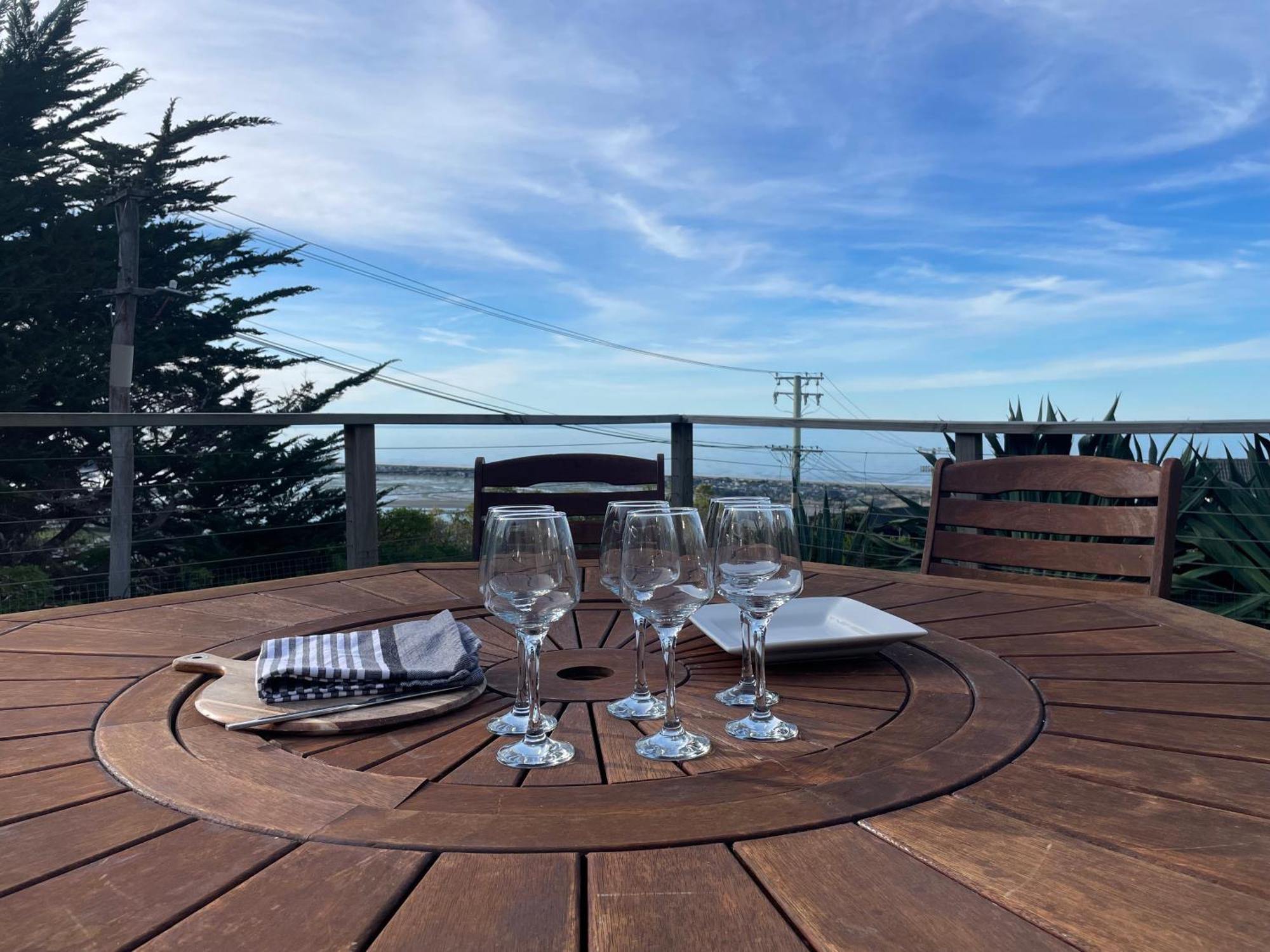 A Of Spectacular Sea Views Christchurch