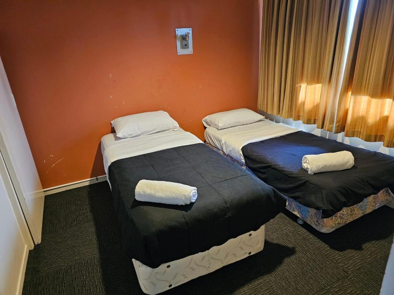 Middlepark Motel 3*