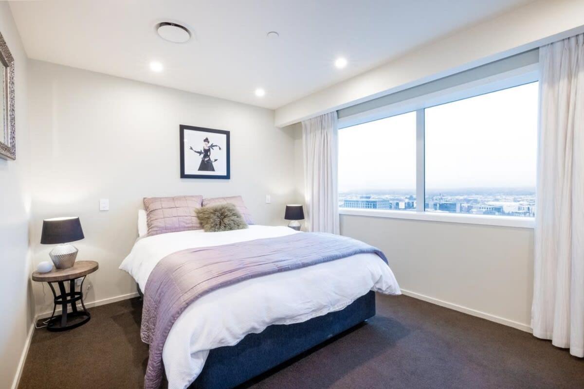 Holiday home Sleep Amongst The Clouds - Panoramic Views Christchurch
