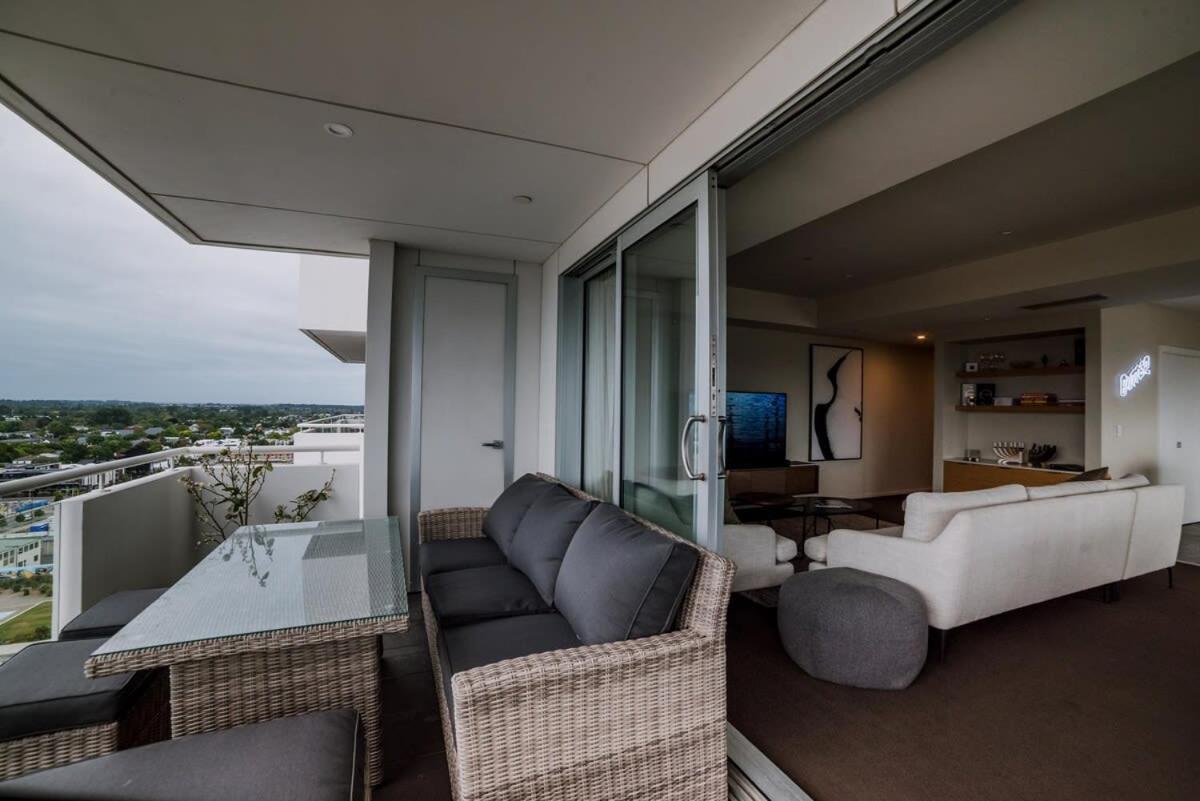 Sleep Amongst The Clouds - Panoramic Views