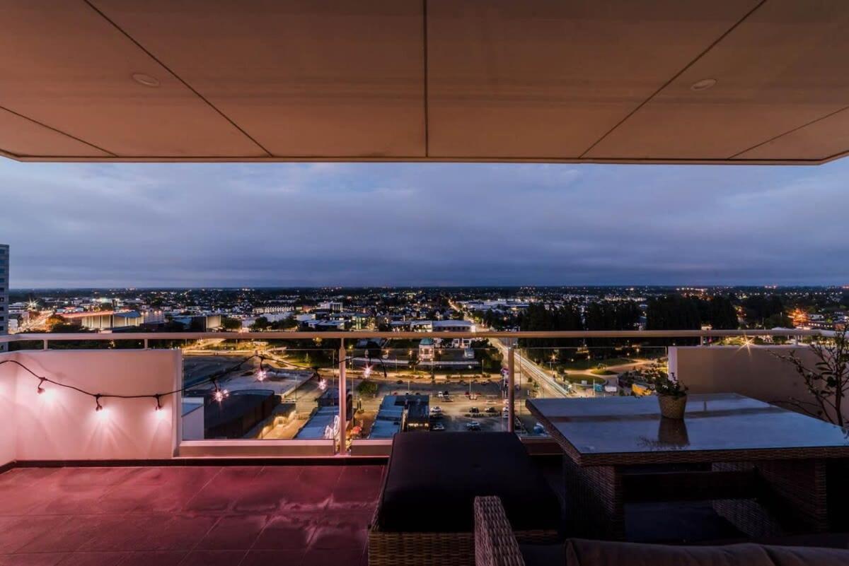 Sleep Amongst The Clouds - Panoramic Views *