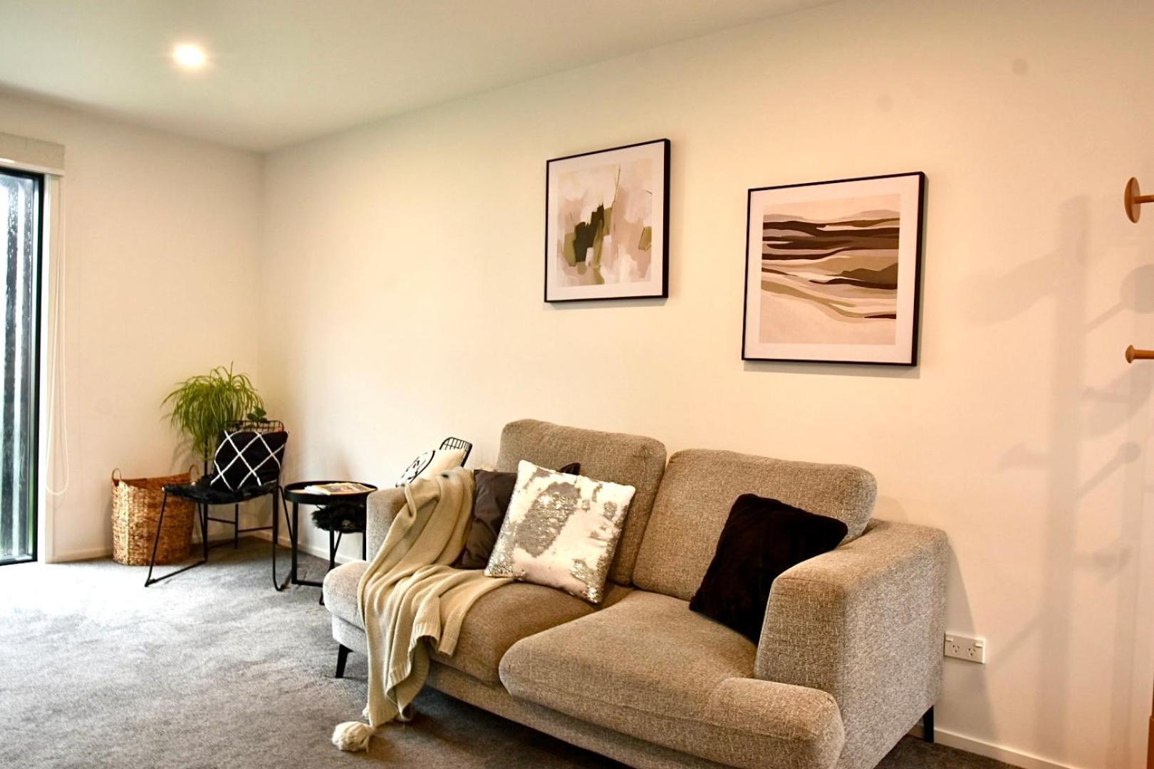 Apartment Close To Arena And One Kilometer From Railway Station Onsite Ev Car Park Christchurch
