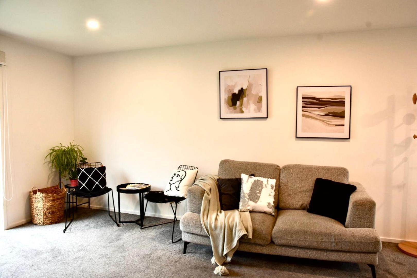 Close To Arena And One Kilometer From Railway Station Onsite Ev Car Park Christchurch