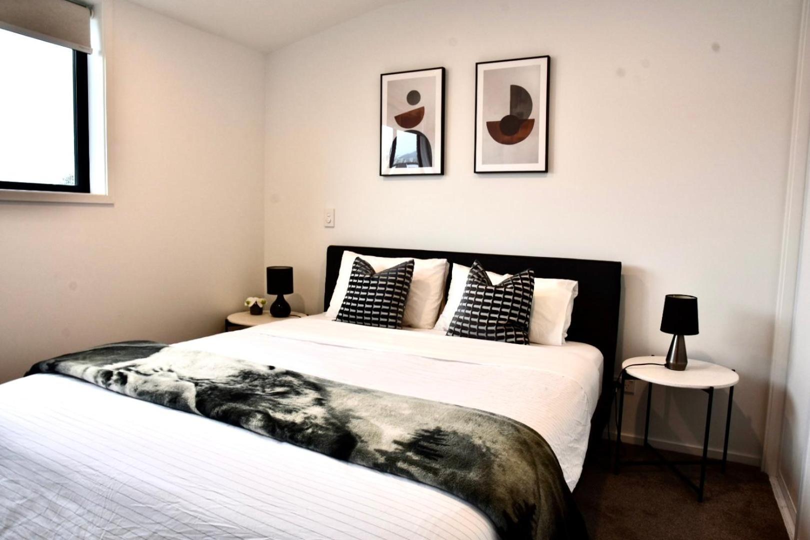 Close To Arena And One Kilometer From Railway Station Onsite Ev Car Park *