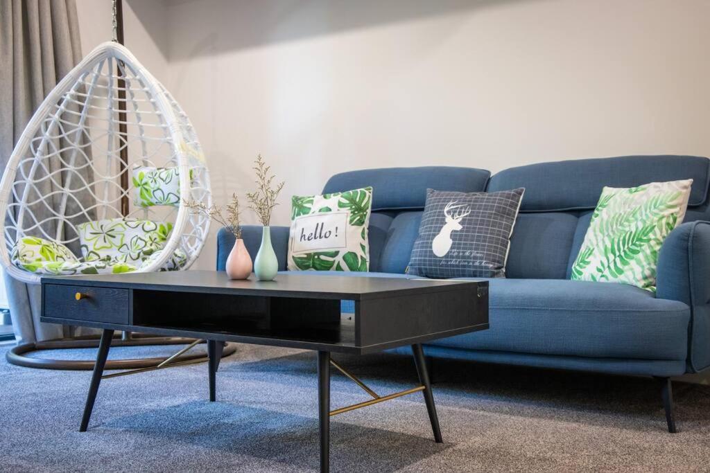 Urban Bliss New Downtown U2 Apartment