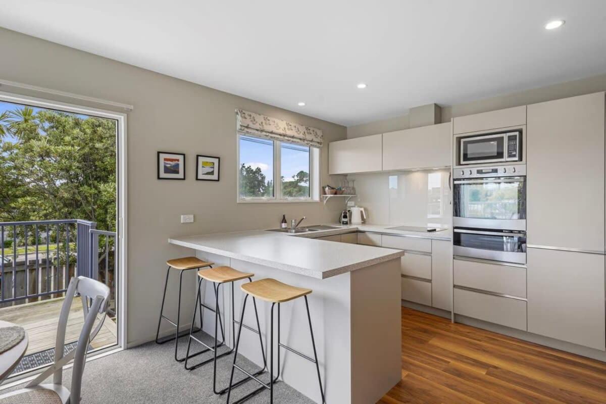 Modern 2-bedroom Oasis Just Steps From The Christchurch
