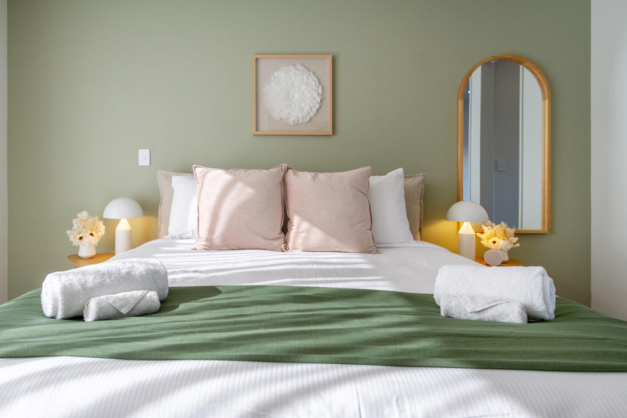 Apartment Relax In Designer Luxury At Townhouse Christchurch