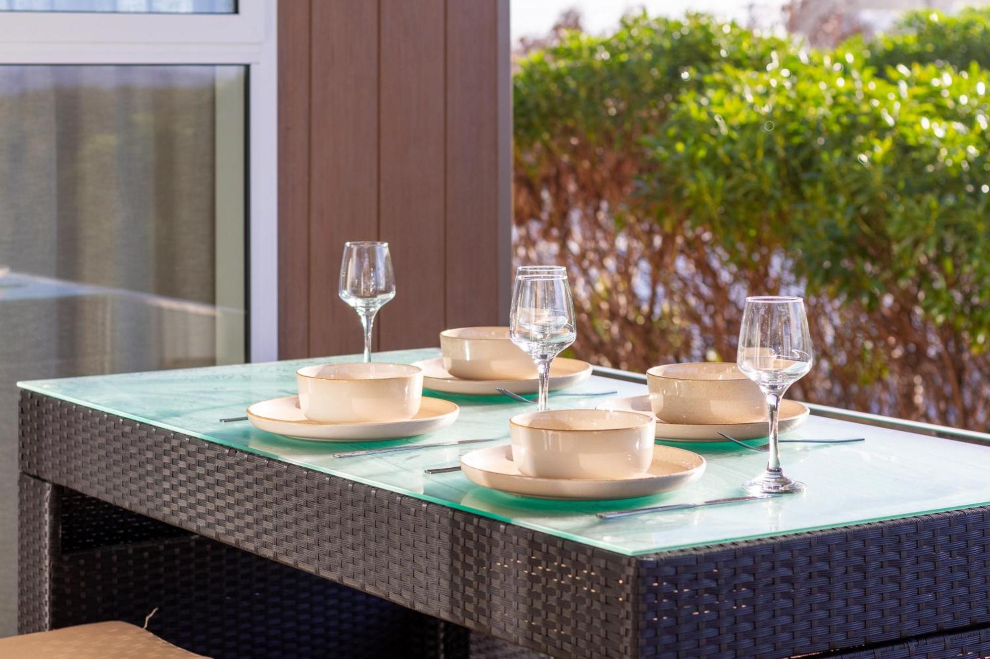 Apartamento Luxury Beachside Living Elegant 3-bedroom Haven