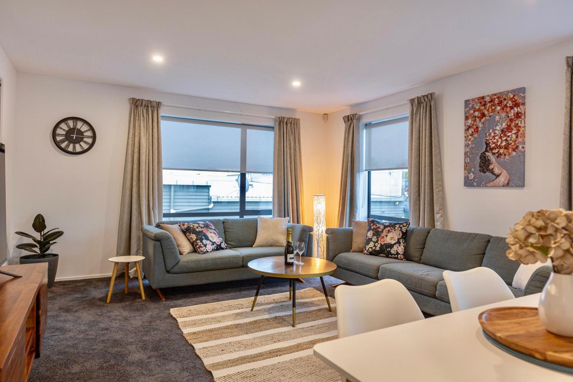 Stylish On Bealey Apartment *