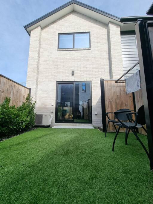 Addington Townhouse 7 Mins Walk To Arena Casa de férias *