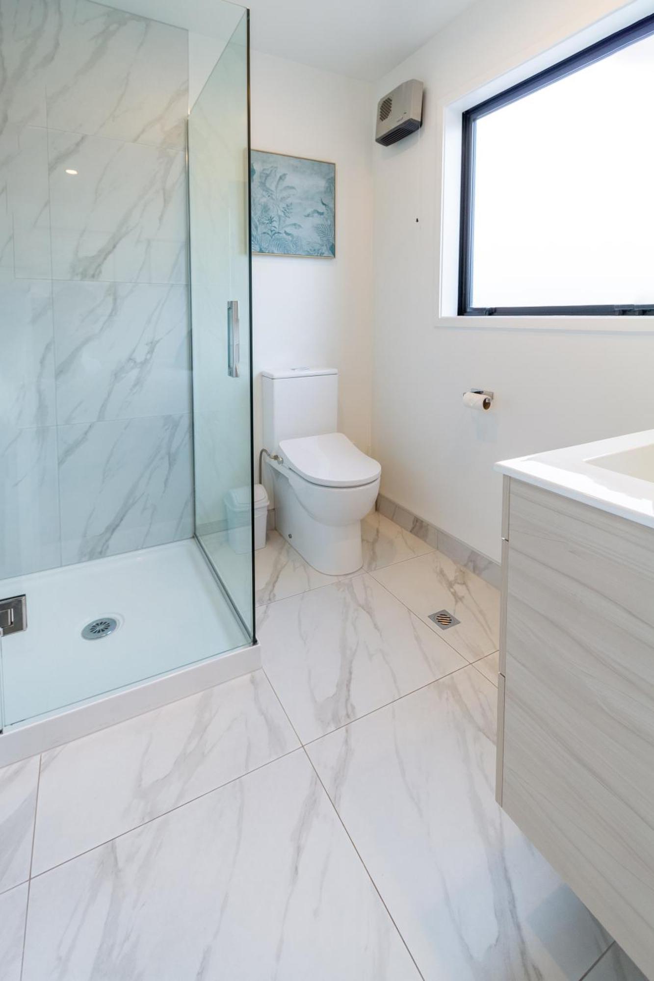Stylish Townhouse Next To Little High Christchurch