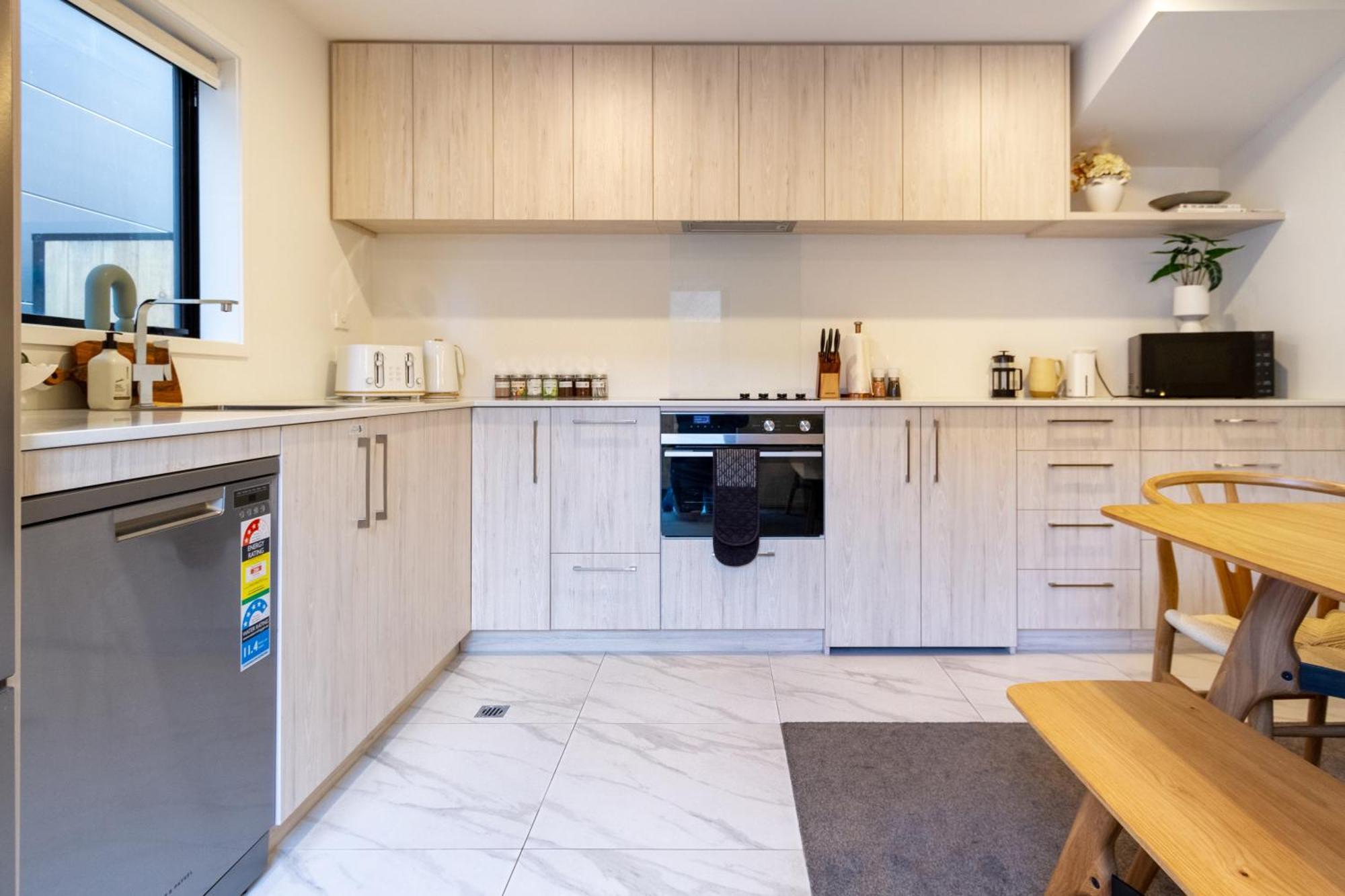 Stylish Townhouse Next To Little High *