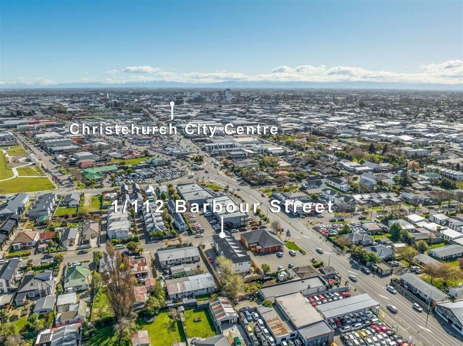 Apartment 2-bedroom Ensuite, Close To City, Comfortable, Accessible With Own Parking