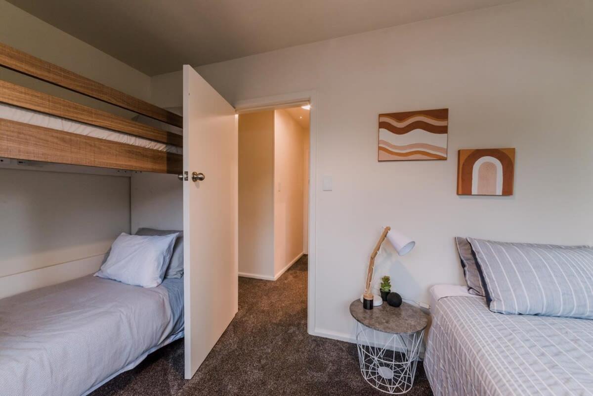 Holiday home Heaven On Hagley - Sleeps 6 *